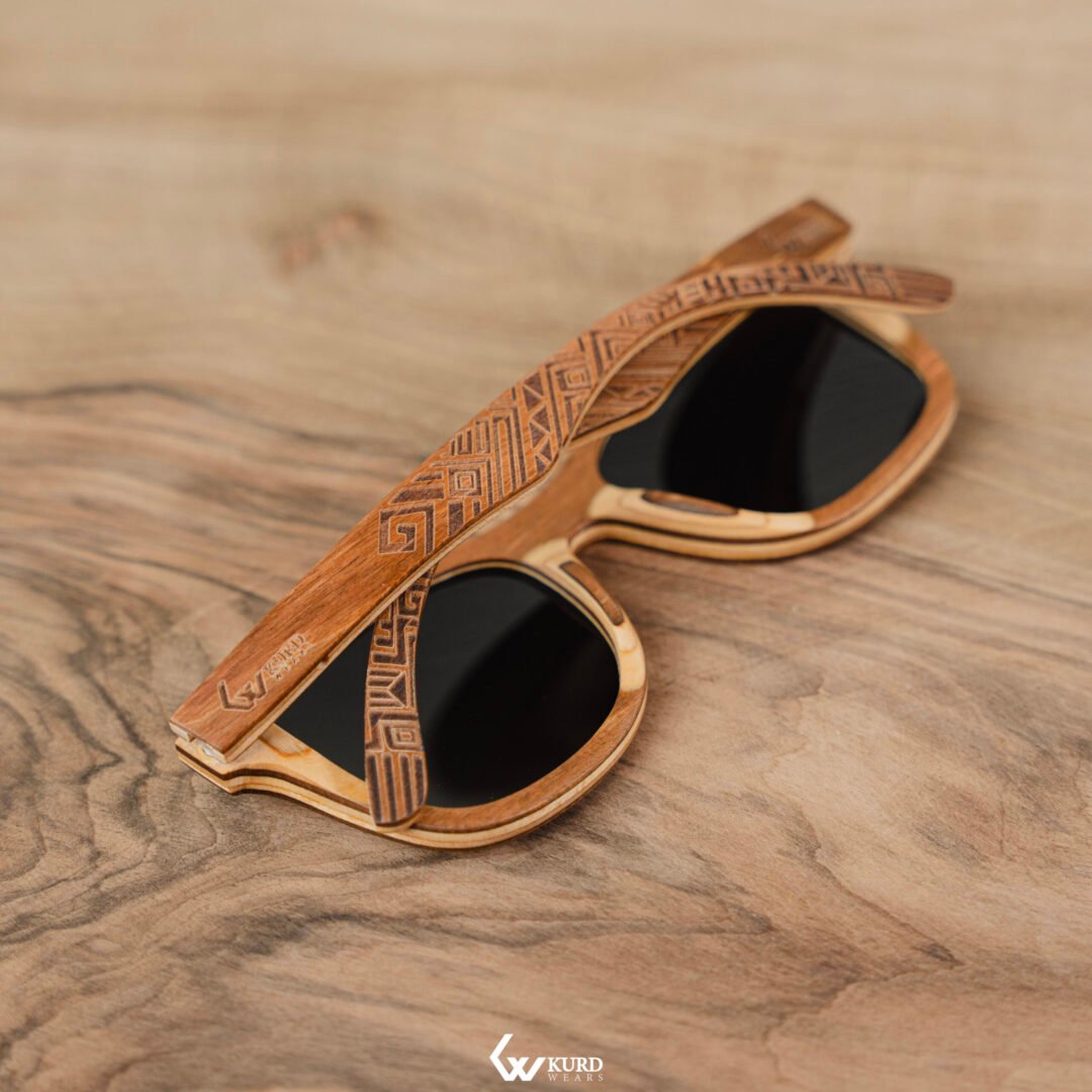 Classic Brown Wooden Sunglasses - Image 5