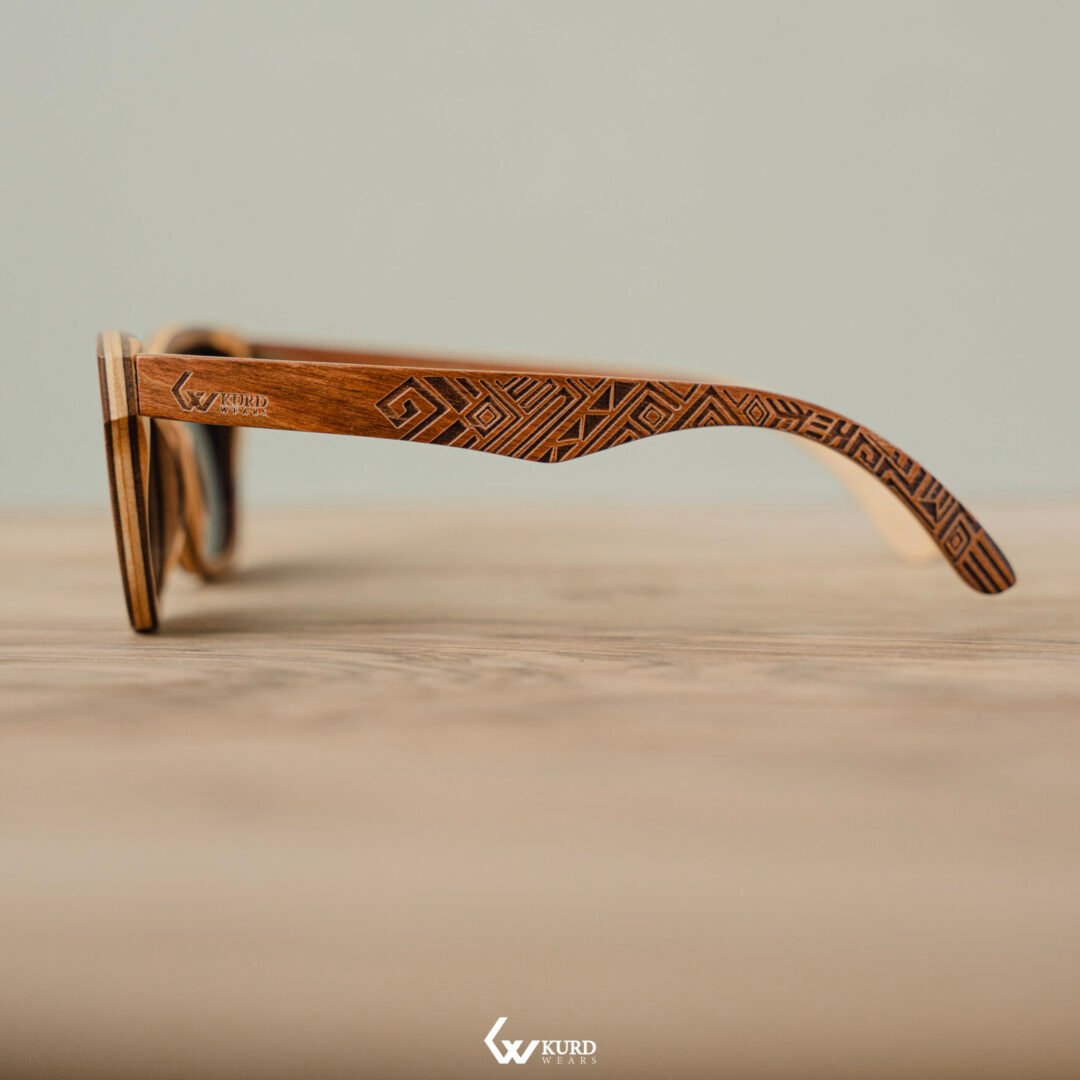 Classic Brown Wooden Sunglasses - Image 2