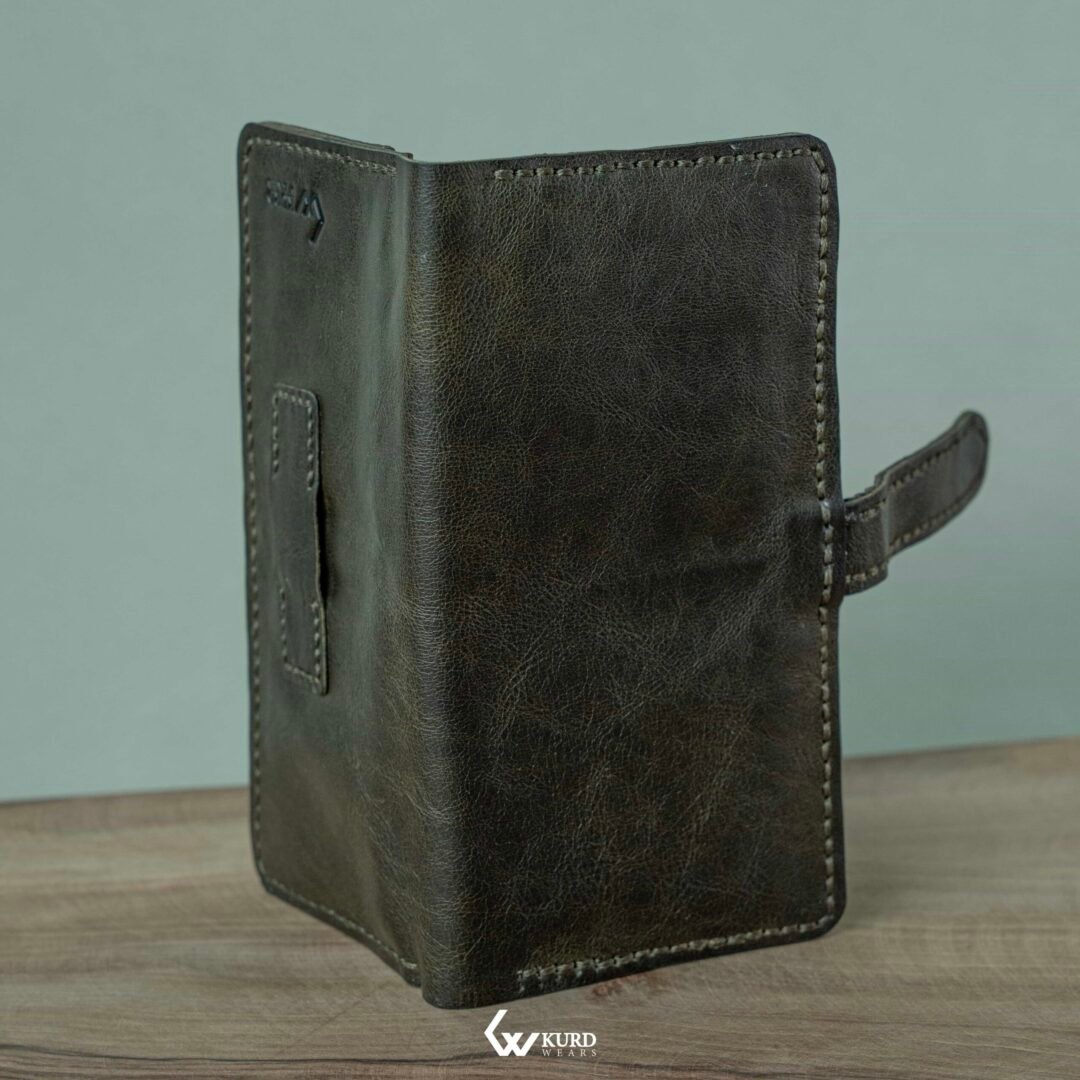 Artisan Long Wallet - Green Divan